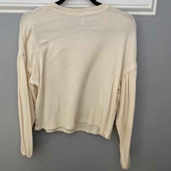 Z Supply Gathered Sleeve Thermal Waffle Top - Picture 9 of 11